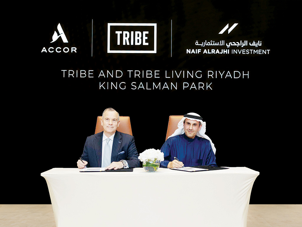  ACCOR ACCELERATES GROWTH